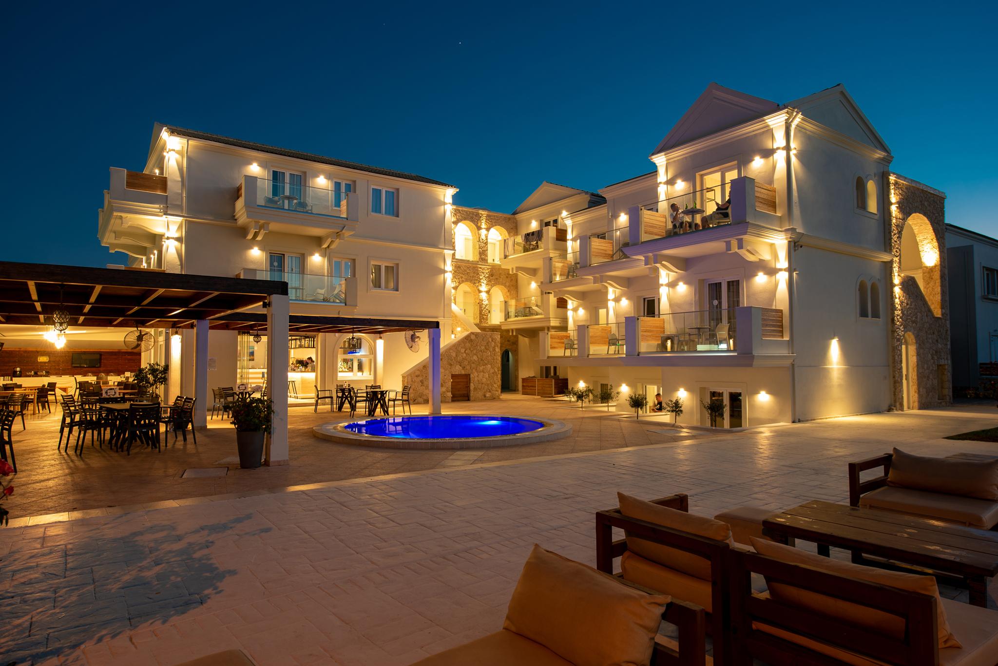 Hotel Ekati Kávos Zewnętrze zdjęcie