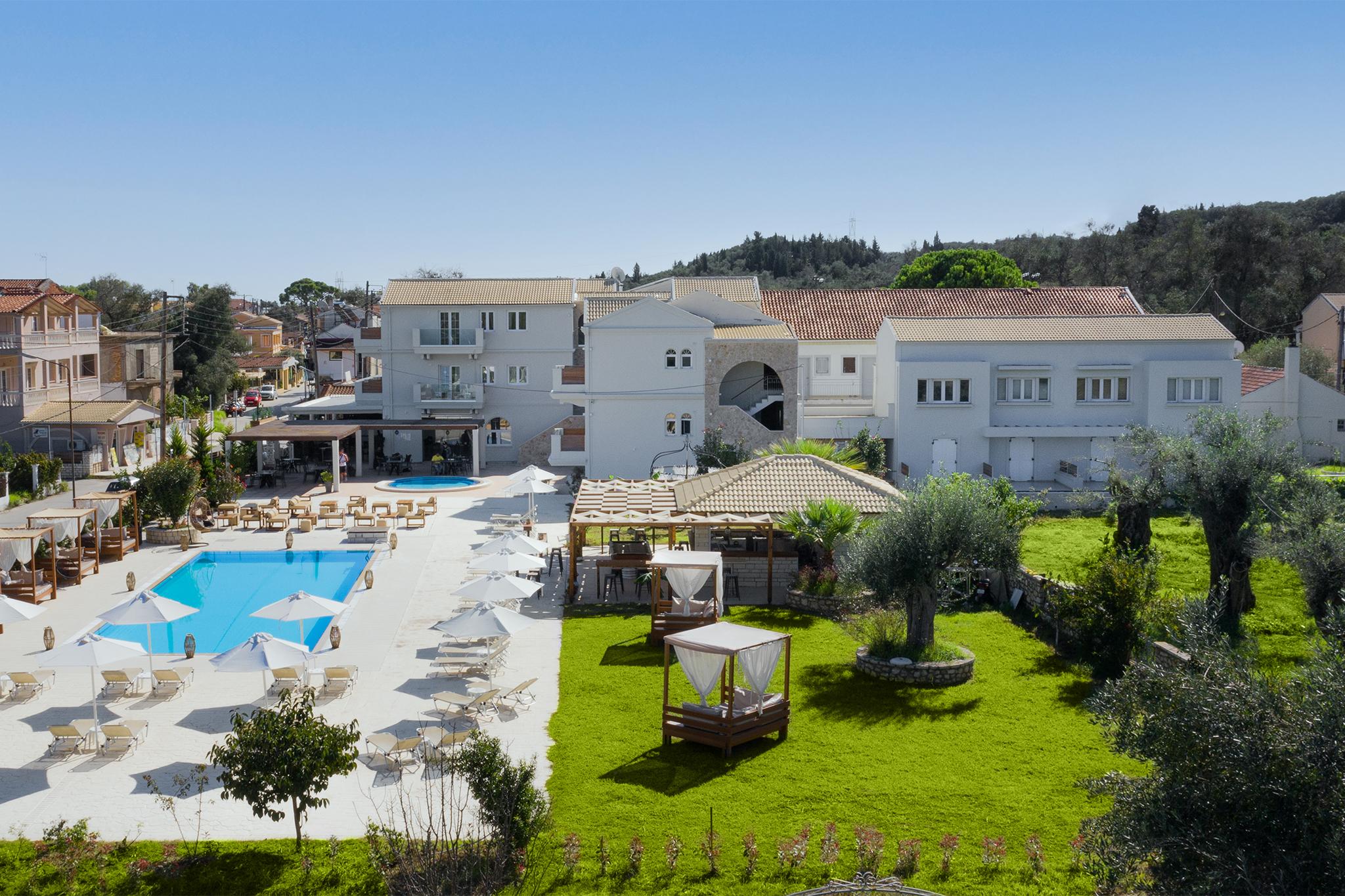 Hotel Ekati Kávos Zewnętrze zdjęcie